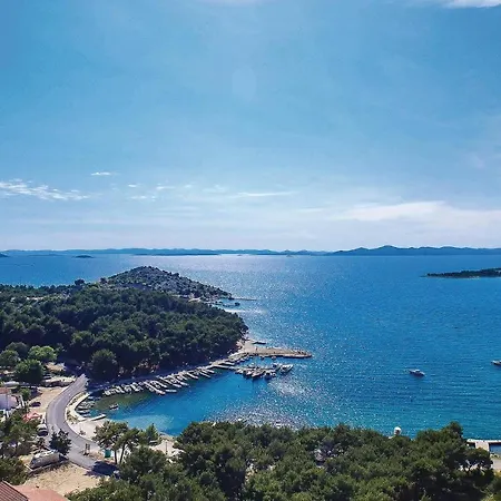 Tatil Evi Beautiful In Drage, Pakostane With Outdoor Swimming Pool And 2 Bedrooms *